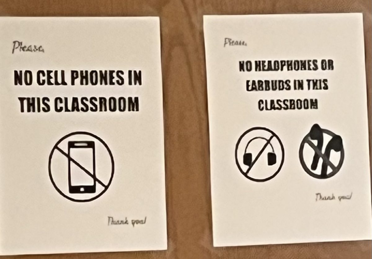 In response to the Trinity High School phone policy that was introduced at the beginning of the 2023-24 school year, teachers have hung signs on their doors to remind students of the new rules.