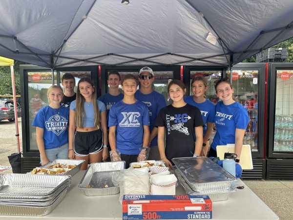 From practice to meets to fundraisers, the boys’ and girls’ cross country teams share a close bond. This bond pushes them to the highest levels of athletic success, which has already been reflected in the young season. Even before the season started, the team came together for a fundraiser at the Pony League World Series, as seen above.